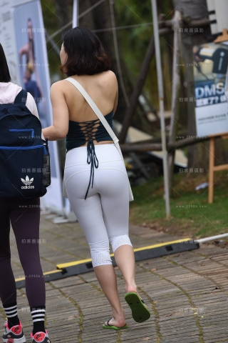 【咔喳赛帖】极品白裤