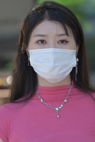 迷人肉丝大长腿