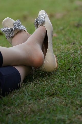 查看完整内容：（第四集）2025年jie拍SW图集（便装系列）（完整版） - 共17张图片