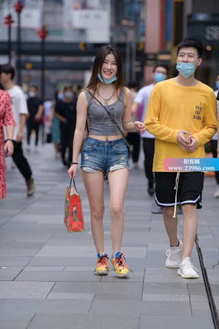 火辣身材小蛮腰热辣女友