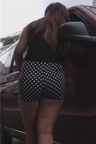 查看完整内容：斑点热裤丰腴肥妹 [447 MB]（视频版） - 共8张图片