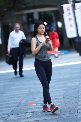 【咔喳赛贴】蓝色紧身裤