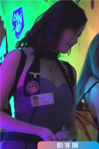 查看完整内容：眼神会勾引人的性感美臀美女姐姐60100（视频版） - 共6张图片