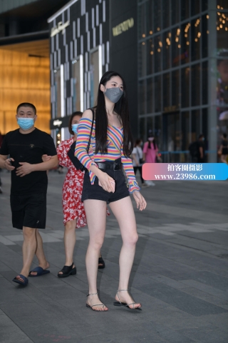 苗条高挑小姐姐