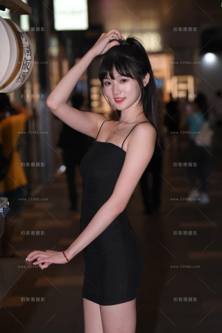 查看完整内容：搭讪吊带裙清纯女孩 - 共19张图片