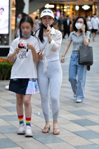 ★漫步瑜伽裤美女★（城市版）（完整版）