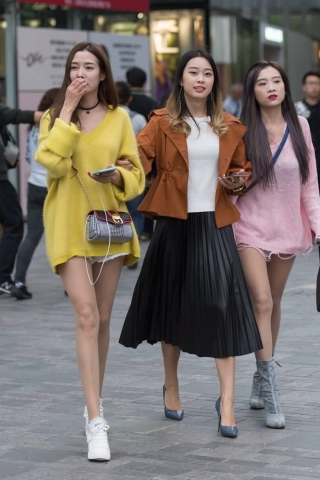 美女姐妹三人行