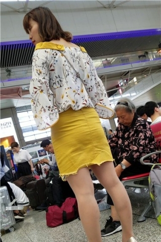 4k超清，丝袜包臀裙高跟鞋性感熟女姐姐（视频版）