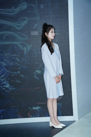 查看完整内容：2024年10月某车展丝袜礼仪图集 - 共29张图片