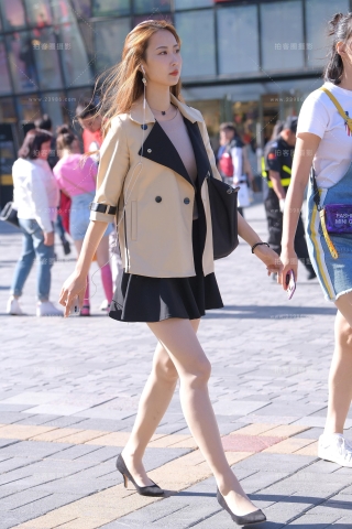 【街拍之魂赛帖】被风吹乱了发 一样有颜值