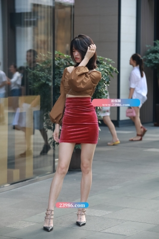 【凯恩赛帖】长腿性感红裙 勾勒迷人身材!