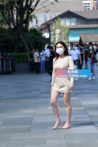 丰腴韵味微胖美女