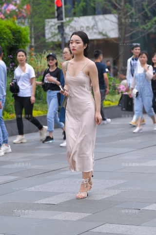 【视觉冲击赛贴】性感吊带裙**