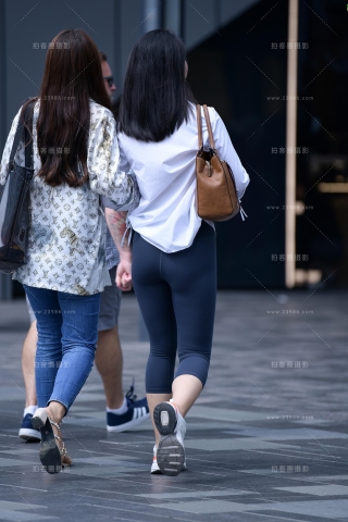 【小默赛帖】1655★边说边笑两姐妹★