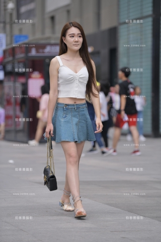 【红石赛帖】牛仔裙清新妹子