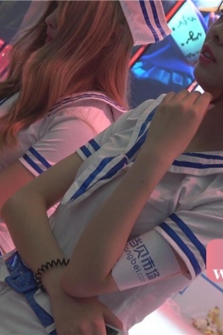 查看完整内容：超级可爱小清新颜值爆表的清纯制服美少女60120（视频版） - 共7张图片