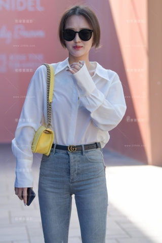 【红石赛帖】性感牛仔裤美女