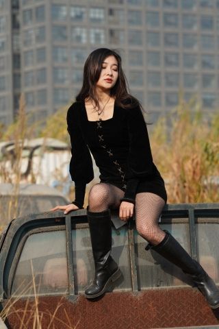 黑丝高靴美女（完整版）