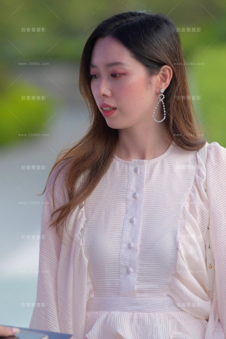 查看完整内容：清纯的：微胖肉腿女孩 - 共19张图片