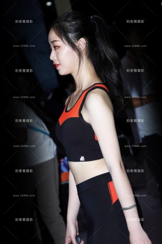 查看完整内容：跑步机展示showgirl - 共20张图片