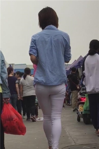 查看完整内容：街拍紧俏美臀白裤短发女孩 [825 MB]（视频版） - 共8张图片
