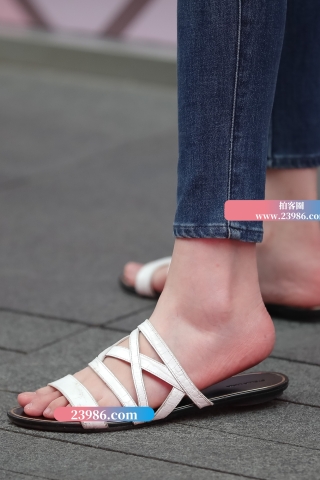 【凯恩赛帖】苗条大长腿 人美 腿也美