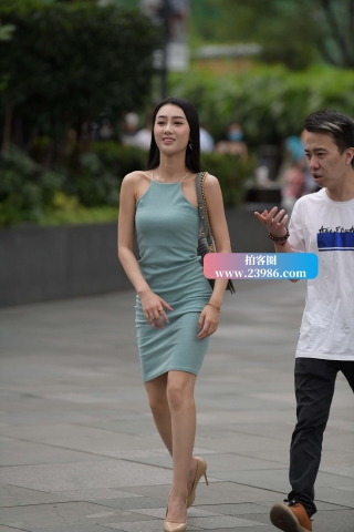 气质的高跟美女