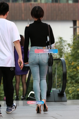 【小默赛帖】第1318篇★人美，身材更无敌★