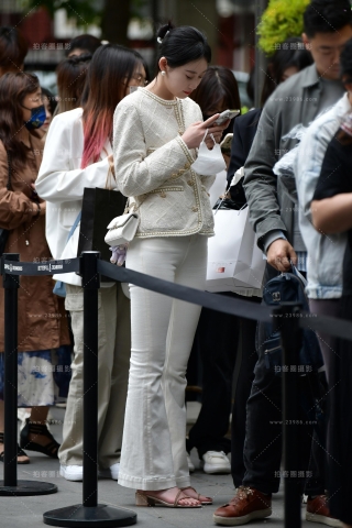 ★白牛仔裤美女（城市版）（完整版）