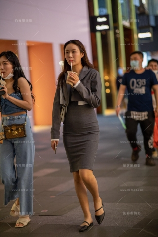 【凯恩赛帖】漂亮制服美眉