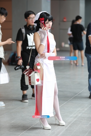 [辉辉赛贴]白色旗袍美眉