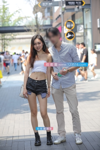 【凯恩赛帖】露脐热裤美女