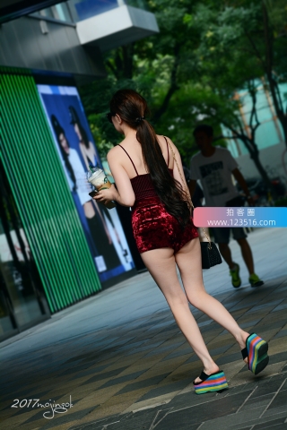 咔喳赛帖 -----空气中弥漫着她肉欲的气息