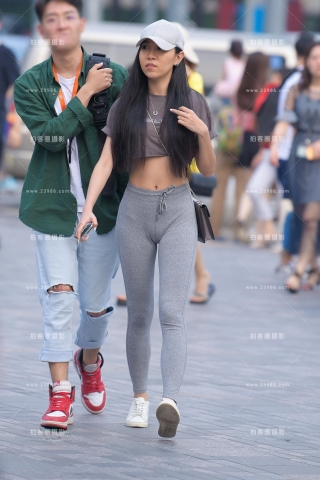 【红石赛帖】紧身裤性感美女