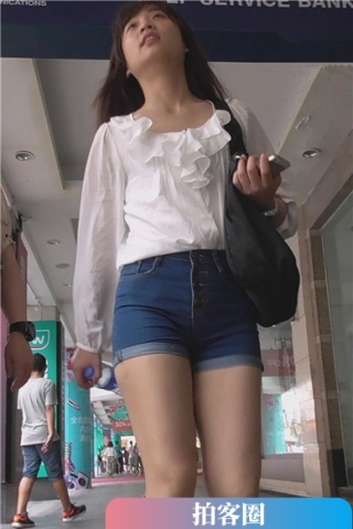 查看完整内容：高腰蓝牛美眉圆鼓鼓的前三角镇诱人 [1.15 GB]（视频版） - 共8张图片