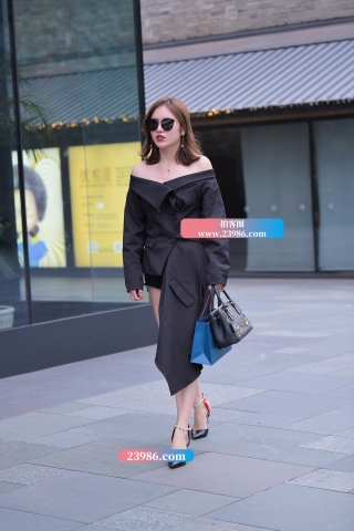 【街拍之魂赛帖】穿的很别致啊