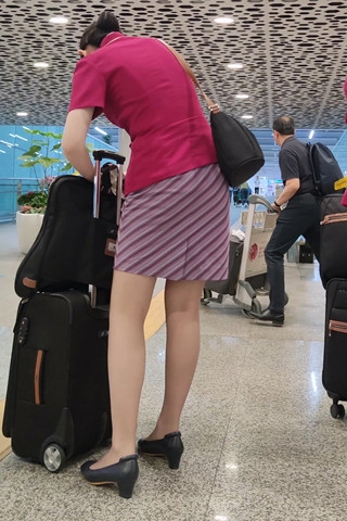 4k高跟肉丝气质南航空姐下班（完整版）