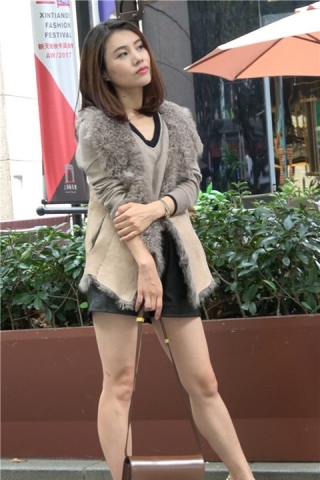 4K 米色高跟鞋极品性感美腿美女 [1.35 GB]（视频版）