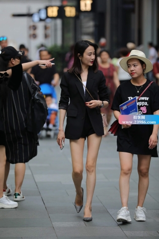 极品美腿西装外套美女