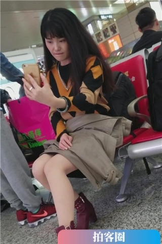 查看完整内容：4k-高铁站候车室拍摄一位美若天仙的女神，你自拍我拍你。（视频版） - 共6张图片
