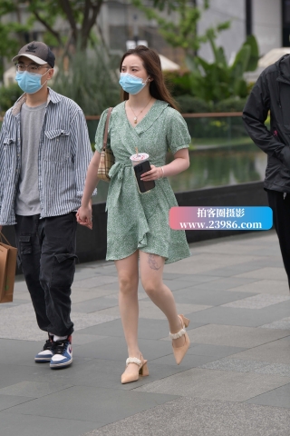 十指紧扣，你侬我侬！~