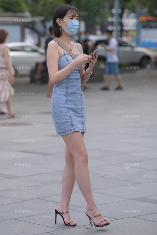 查看完整内容：【红石赛帖】性感牛仔裙 - 共20张图片