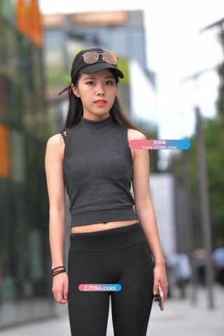 【红石赛帖】身材性感的紧身裤美女