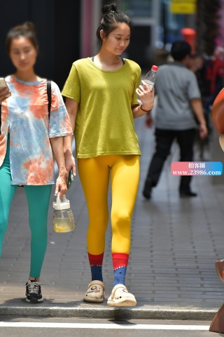 ★阳光瑜伽裤美女