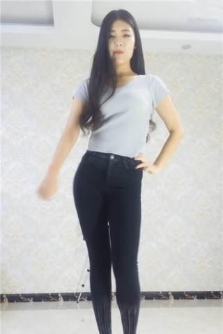 查看完整内容：炫舞世家女神萱萱(1) （视频版） - 共6张图片