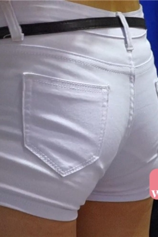 查看完整内容：chinajoy展会现场的热裤美臀少女（视频版） - 共10张图片