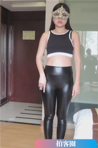 查看完整内容：极品黑色皮裤超级美女模拍 [3.17 GB]（视频版） - 共12张图片