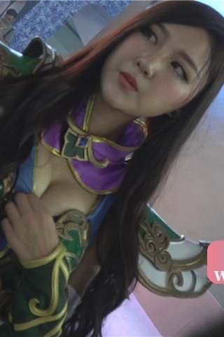 查看完整内容：超级丰满的cosplay美女，我的眼神就没离开过胸部60110（视频版） - 共6张图片