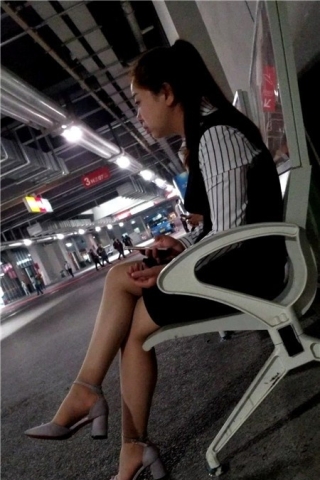 查看完整内容：超清4K视频，凉高极品美女（视频版） - 共8张图片