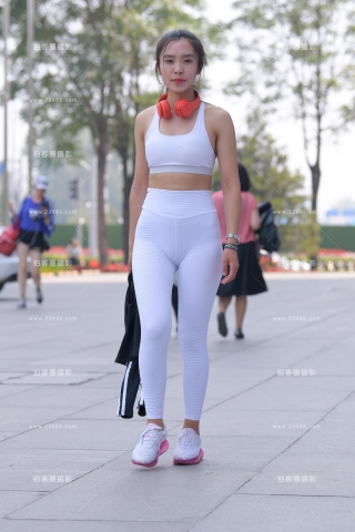 【红石赛帖】喜欢听音乐的美女